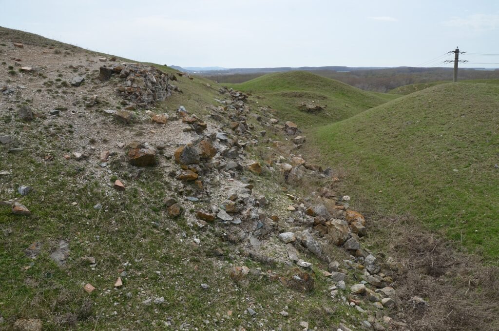 Cetatea Troesmis — fortificațiile de est
